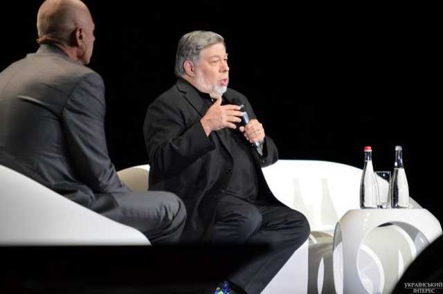 Стів Возняк пішов з Facebook через скандал із персональними даними