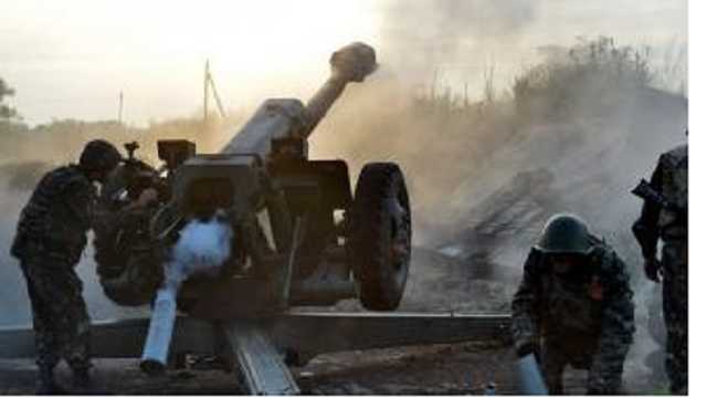 «Слушаем тяжелые залпы»: дончане сообщают о сильных боях под городом