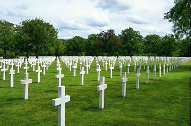 Украинцев разрешат хоронить в парках и скверах