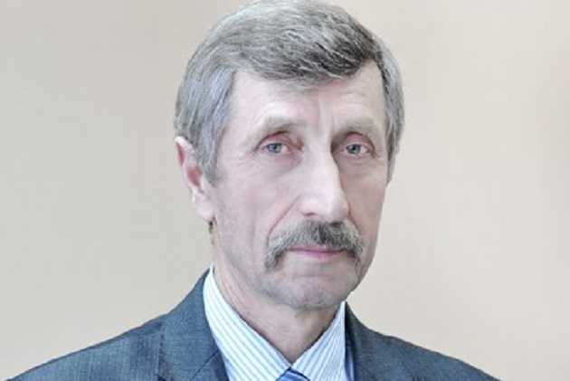 Член Вищої кваліфікаційної комісії суддів Юрій Тітов отримав у спадок від батька пенсіонера шикарний будинок та мільйонні статки