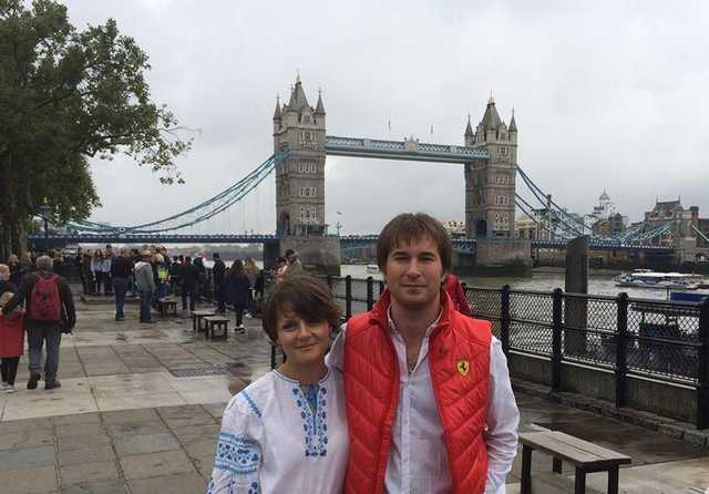 Дружина 34-річного заступника мера Чернігова Олександра Ломако стала мільйонером