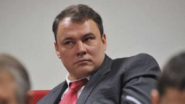 "Сплевывайте!" Россиянам предложили заменить импортные лекарства боярышником