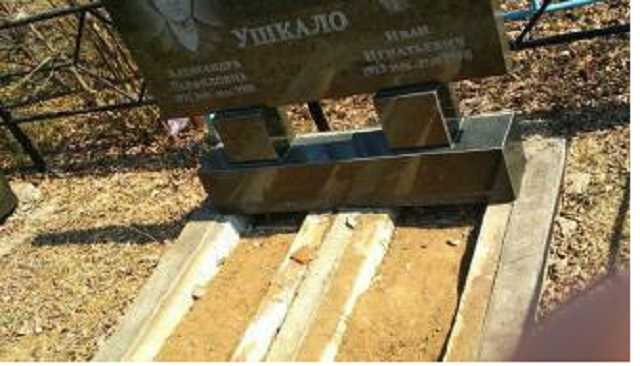На кладбищах ОРДО массово разворовывают надгробья: появились фото