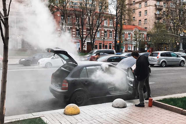 В Киеве на Крещатике горела Skoda Fabia