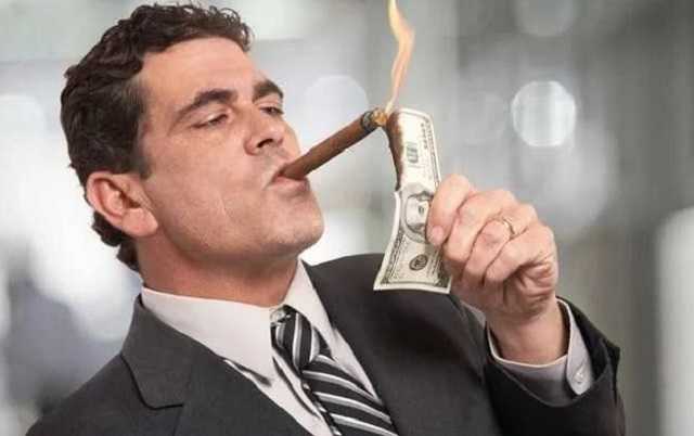 Квартиры, яхты, криптовалюта. Что купили депутаты в 2017 году