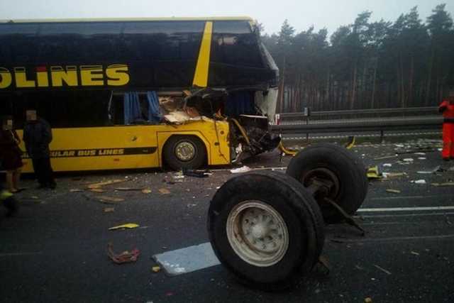 Автобус с украинцами попал в ДТП в Польше: подробности