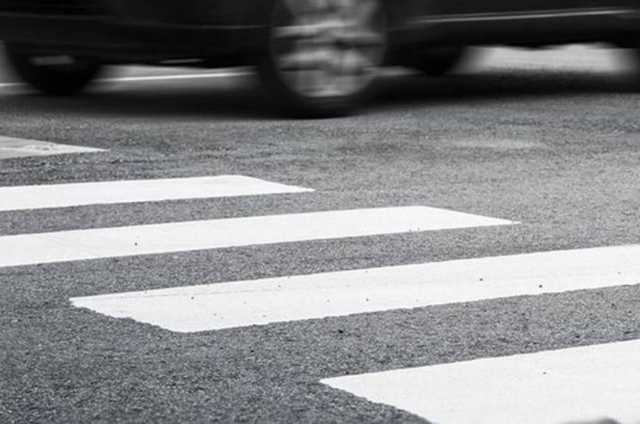 На глазах полицейских: в Запорожье пьяный водитель сбил трех женщин на переходе