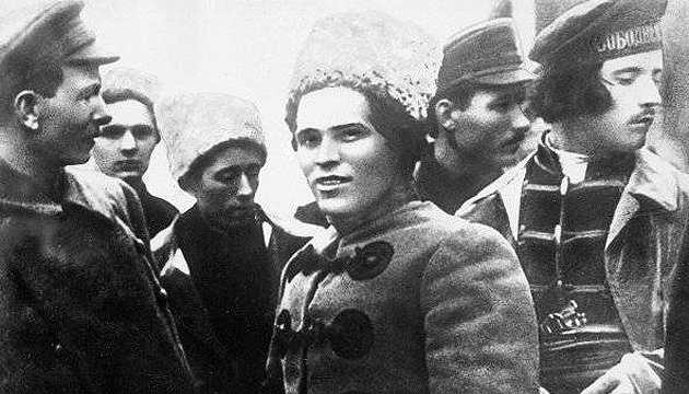 Прах Нестора Махно могут вернуть в Украину