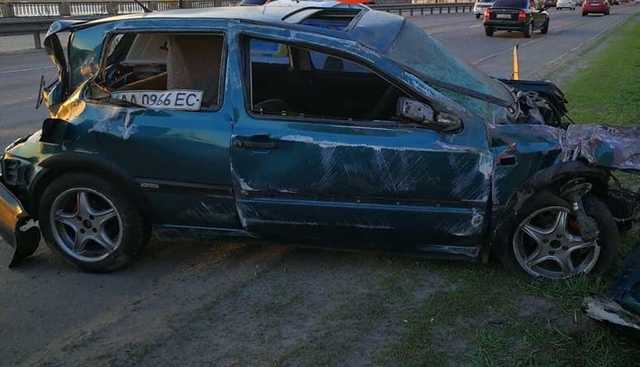 В Киеве на Набережном шоссе произошло серьезное ДТП с пострадавшими