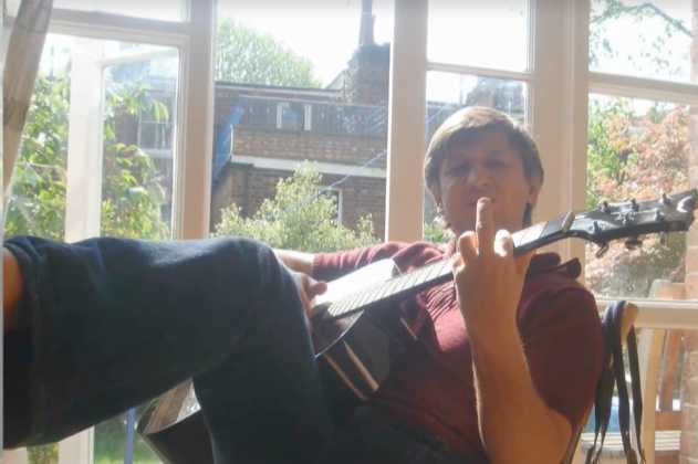 Данилюк в лондонской квартире