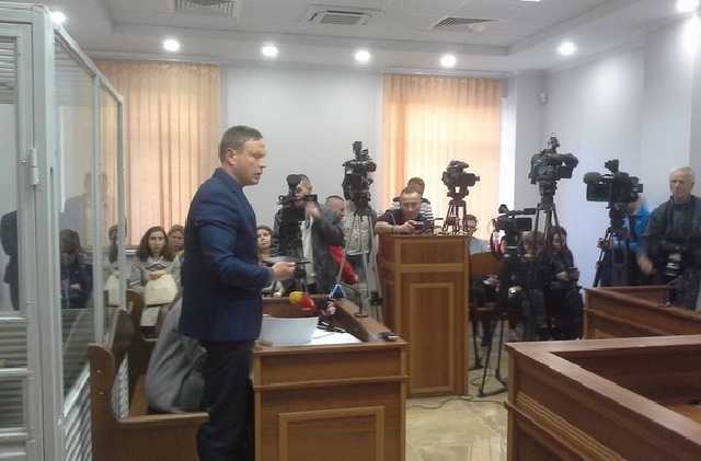 Суд отказался арестовывать имущество фонда Веры Савченко