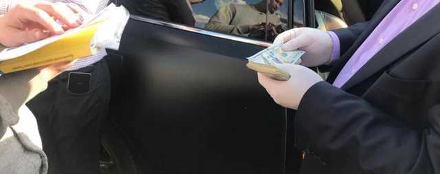 Заместитель мэра Луцка "погорел" на взятке в 17 тыс. долларов - Луценко