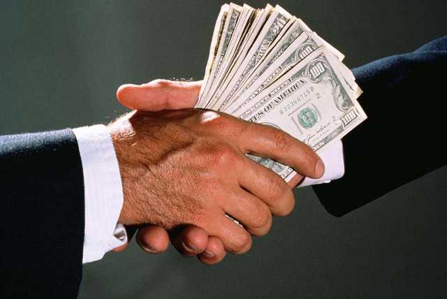 Днепр решил обобрать днепрян