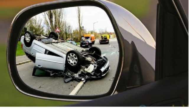 Пассажира на ходу выбросило из авто: фото и видео ДТП в Днепре