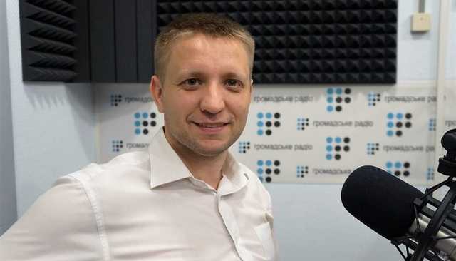 Юрий Романенко: “250-300 баксов в месяц, оказывается, – вполне достойно”