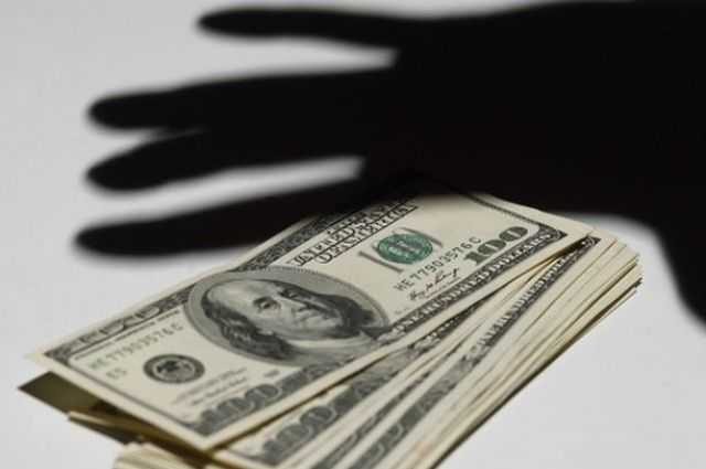 В Закарпатье чиновники Госгеокадастра решили «срубить» с АТОшников 200 тысяч долларов