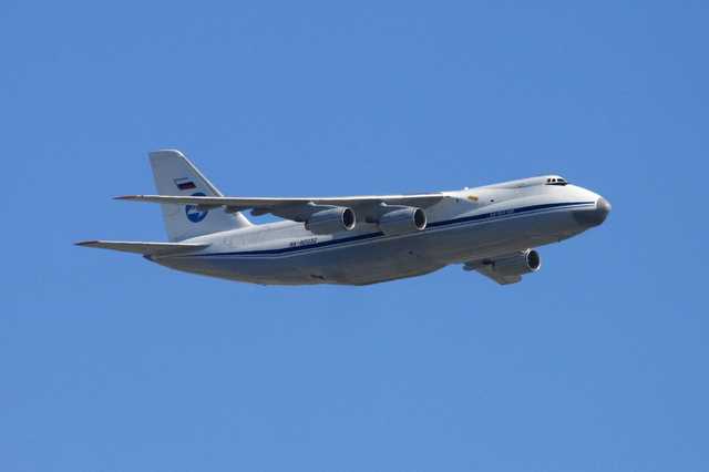 Капитан российского военного самолета умер во время перелета в Египет