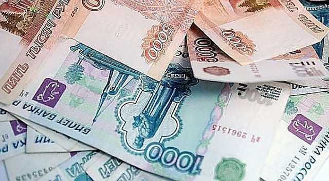 Украинец пытался вывезти в Россию 15,5 млн рублей в дверях авто