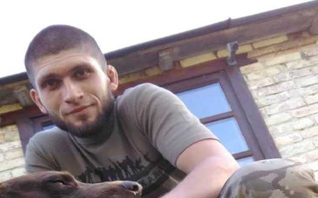 В Киеве банда в масках напала с ножом на "киборга": все подробности