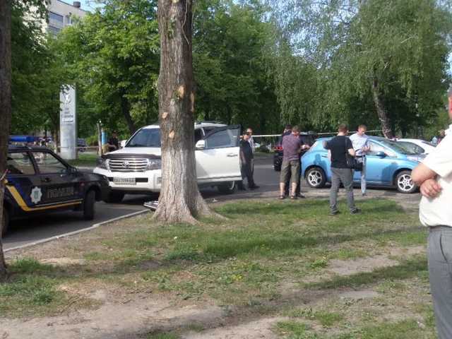 Збройне пограбування серед білого дня в центрі Броварів