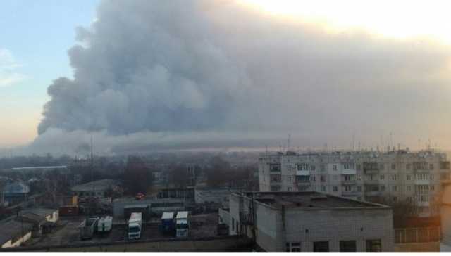 Взрывы в Балаклее: в Минобороны заявили, что пожар начался из-за танка