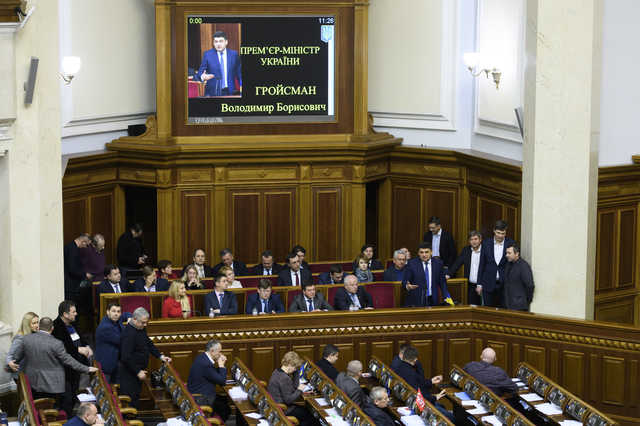 Звіт уряду: яку правду ховають від українців