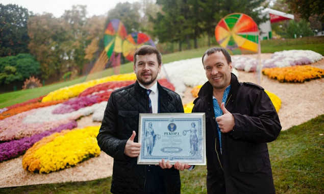 В “Киевзеленстрое” наловчились по-крупному воровать на закупках