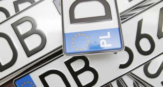 Розмитнення "євроблях": власників можуть змусити заплатити половину вартості авто