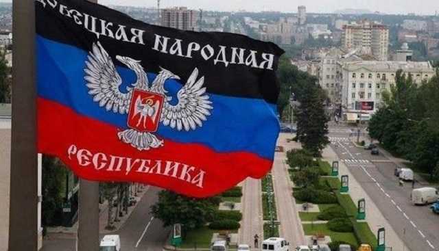 Мешканці Донецька повідомляють про велику кількість дивних "туристів" у місті