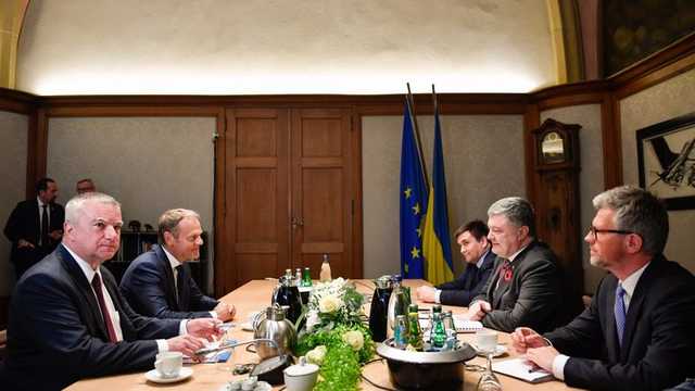 Порошенко в Евросовете договорился о проведении 20-го саммита