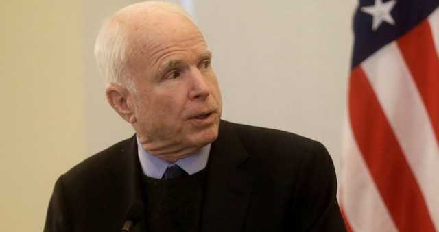 "Он все равно умирает": чиновница Белого дома поиздевалась над сенатором Маккейном