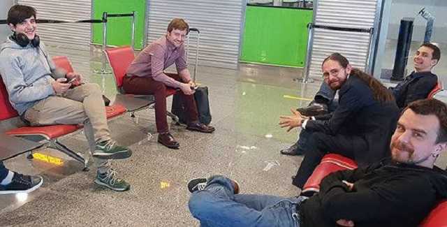 В «Борисполе» 12 часов морили россиян, прилетевших на конференцию