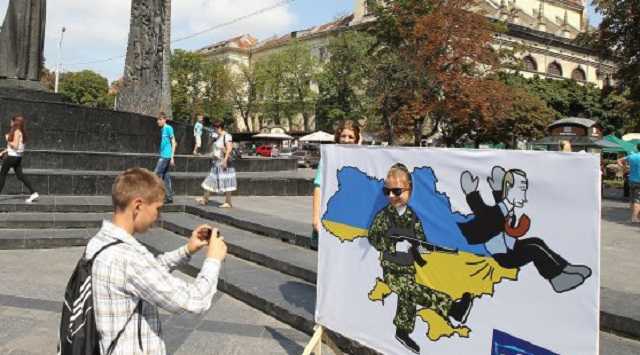 Эксперт: Путина могут лишить власти по украинскому сценарию