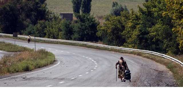 Почему украинским переселенцам массово перестали платить пенсии