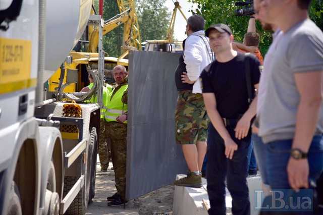 На Осокорках в Киеве произошла драка на стройке, есть пострадавшие