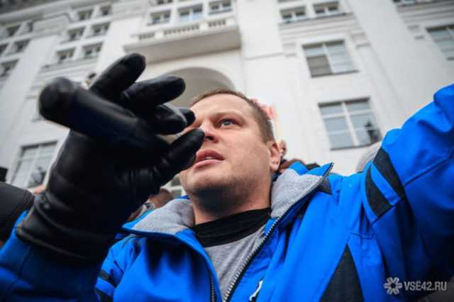 Потерявший семью на пожаре в Кемерово бизнесмен пошел в политику