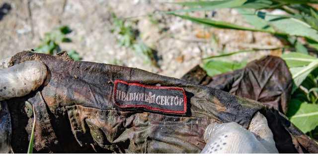 Найдено захоронение вещей погибших в АТО бойцов - волонтеры