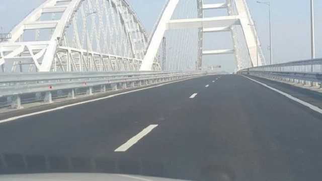 В сети показали Крымский мост в первый день после открытия: фото