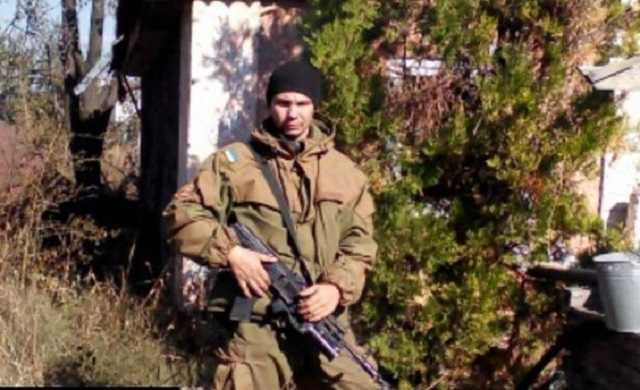 Пуля попала в сердце: снайпер убил бойца ВСУ на Донбассе. Появились фото