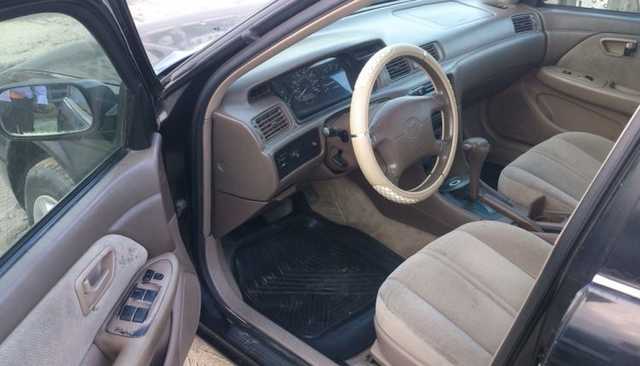 Президентская автобаза закупит 15 элитных седанов и джип за 14 млн