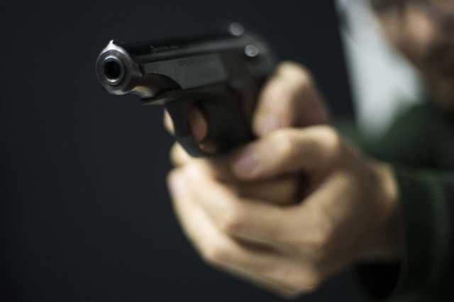 Пришли забирать квартиру: в Киеве мужчина обстрелял коллекторов