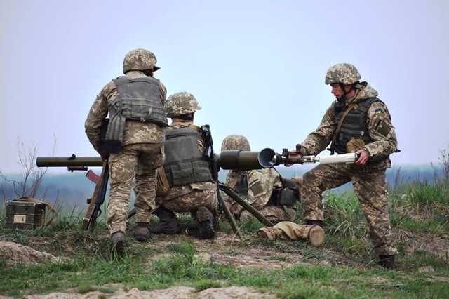 Спасли командира: Украинские бойцы уничтожили снайперскую пару боевиков