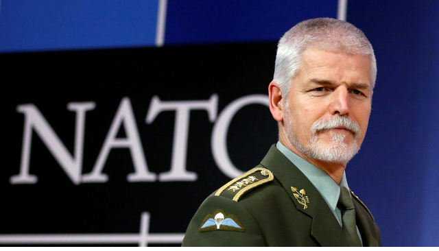 Чешские коммунисты хотят заблокировать ротацию войск НАТО