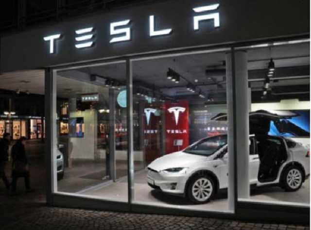 Илон Маск предрек разорение компании Tesla