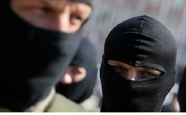 На Житомирщині група рейдерів зі зброєю напала на держпідприємство з видобування граніту