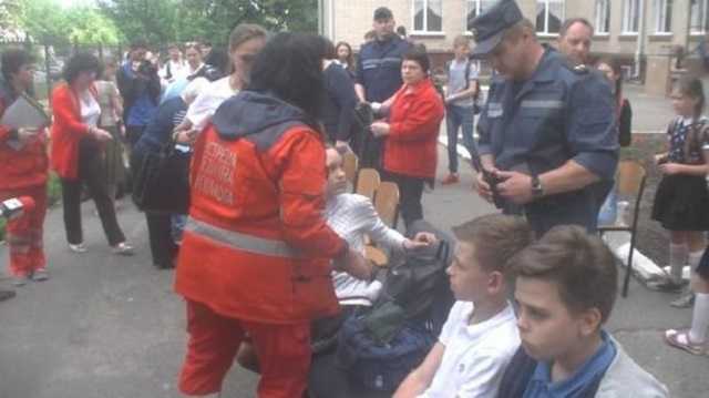 В полиции назвали предварительную версию, кто и почему распылил газ в харьковской школе