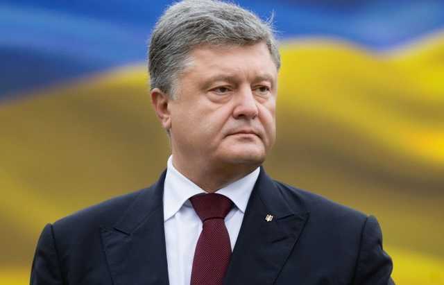 Порошенко: Кто не видит изменений, пусть снимет черные очки