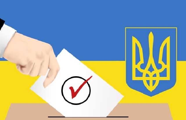 За пригоршню долларов: Насколько вероятен «рукотворный» экономический кризис в Украине