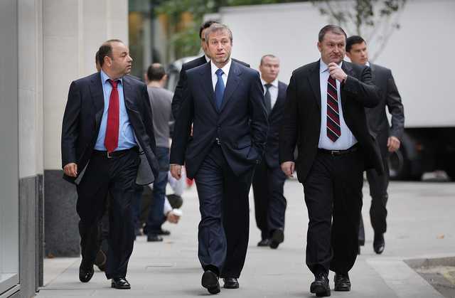 Independent: Почему Россия так нервничает из-за визового статуса Романа Абрамовича?