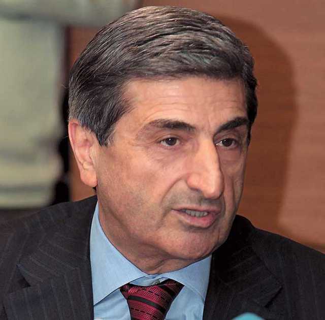 Васадзе принудительно скупает акции «УкрАВТО»